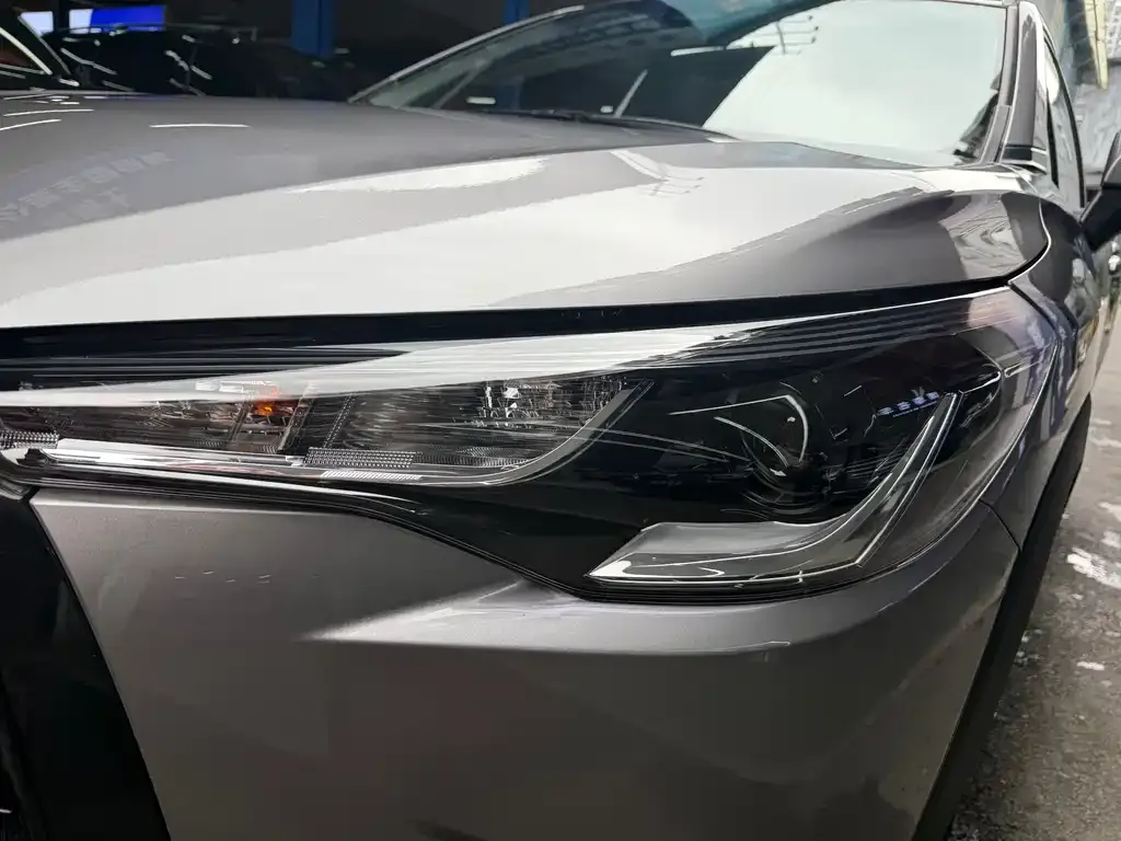 Toyota Corolla Cross — фото 4