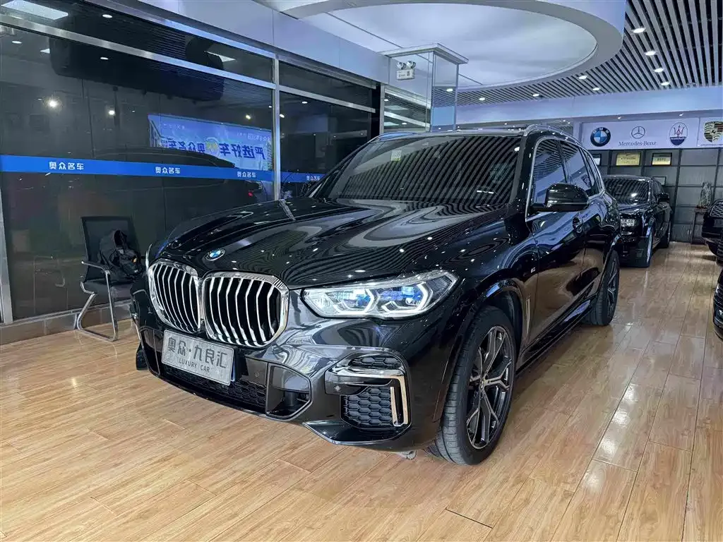 BMW X5 — фото 10