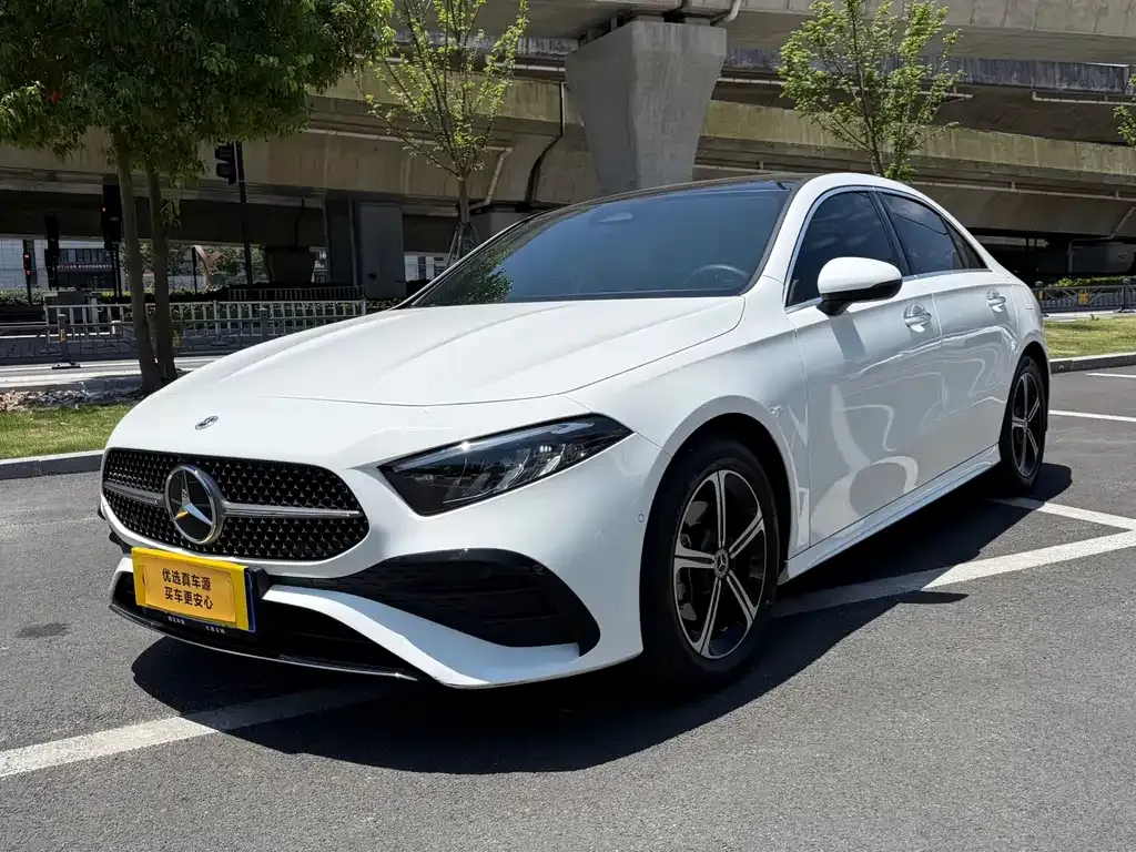 Mercedes-Benz A-Class — фото 1
