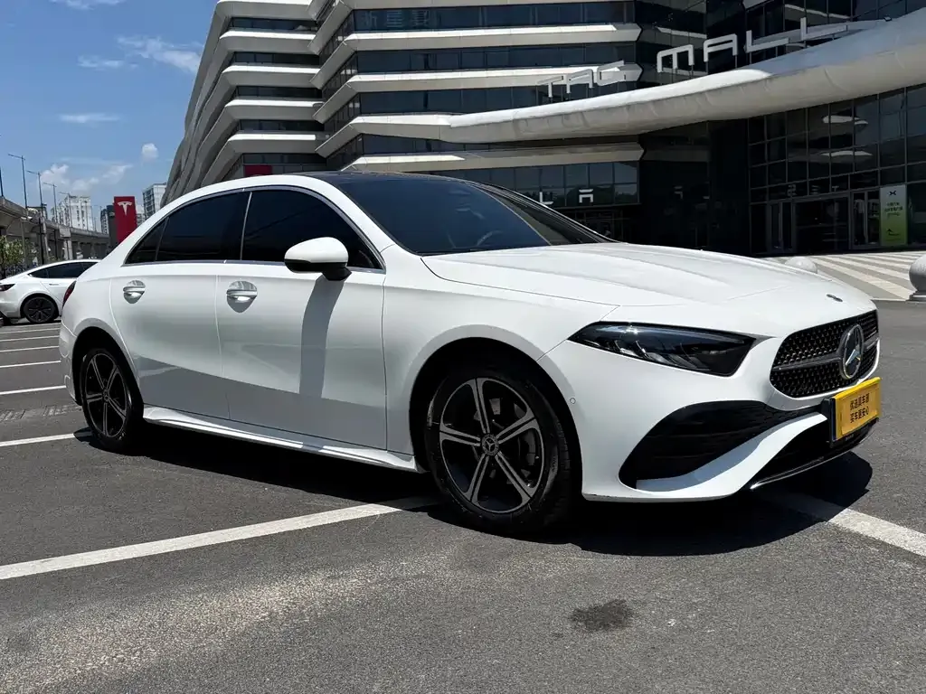 Mercedes-Benz A-Class — фото 4
