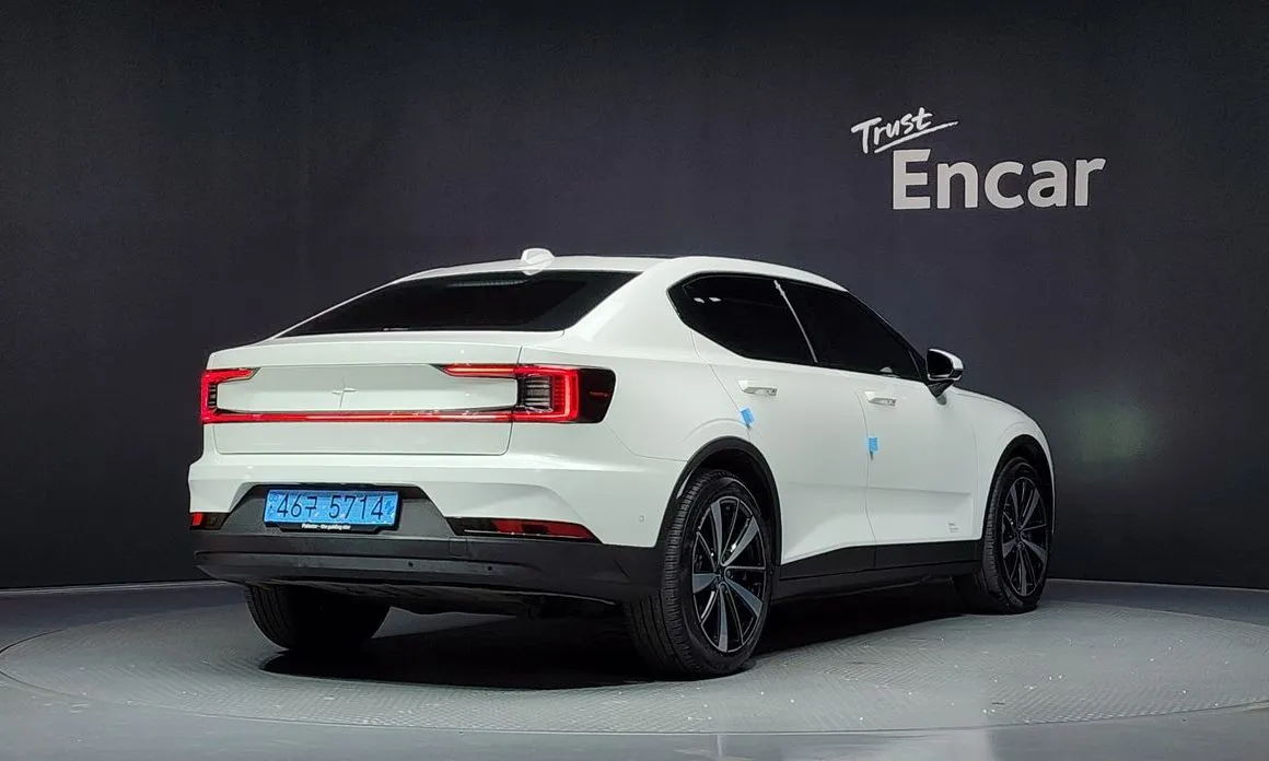 Polestar Polestar 2 — фото 10