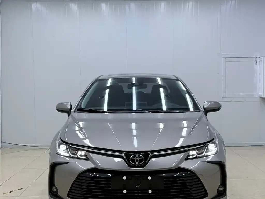 Toyota Corolla — фото 3