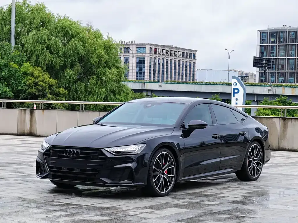 Audi A7 — фото 1