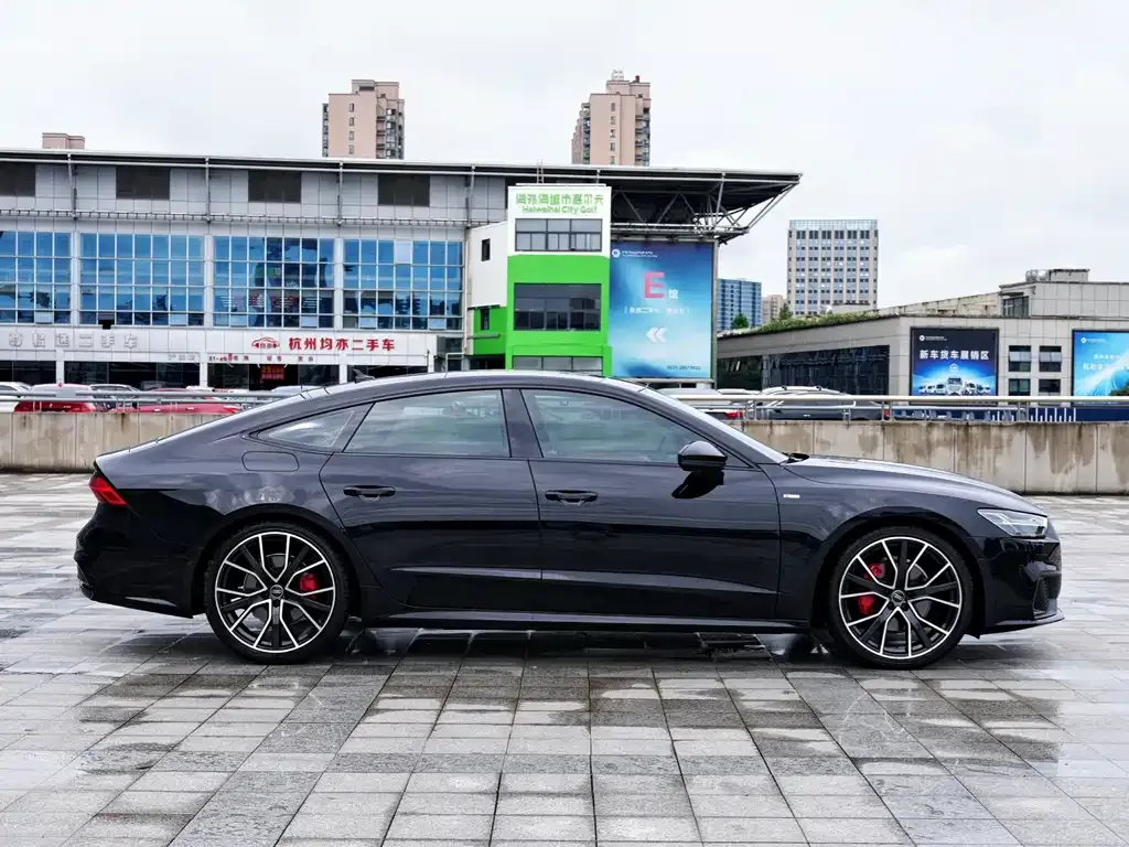 Audi A7 — фото 7