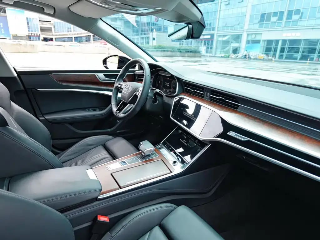 Audi A7 — фото 5