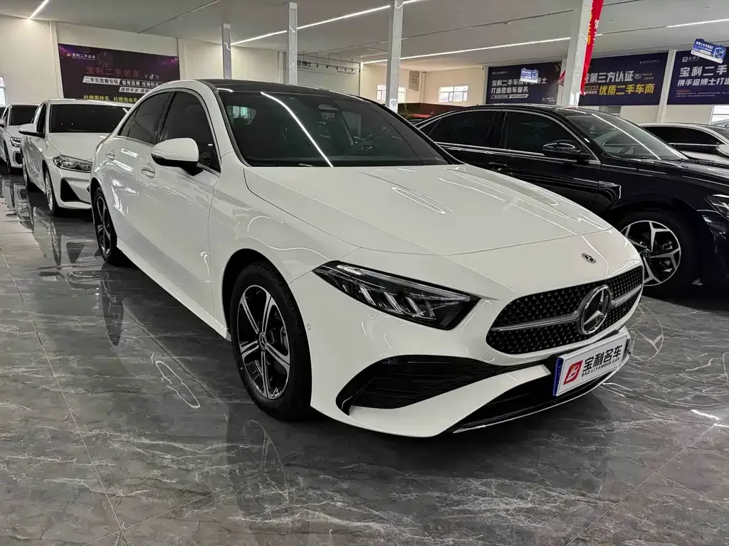 Mercedes-Benz A-Class — фото 1