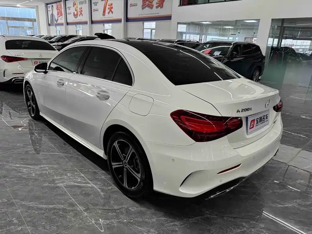 Mercedes-Benz A-Class — фото 9