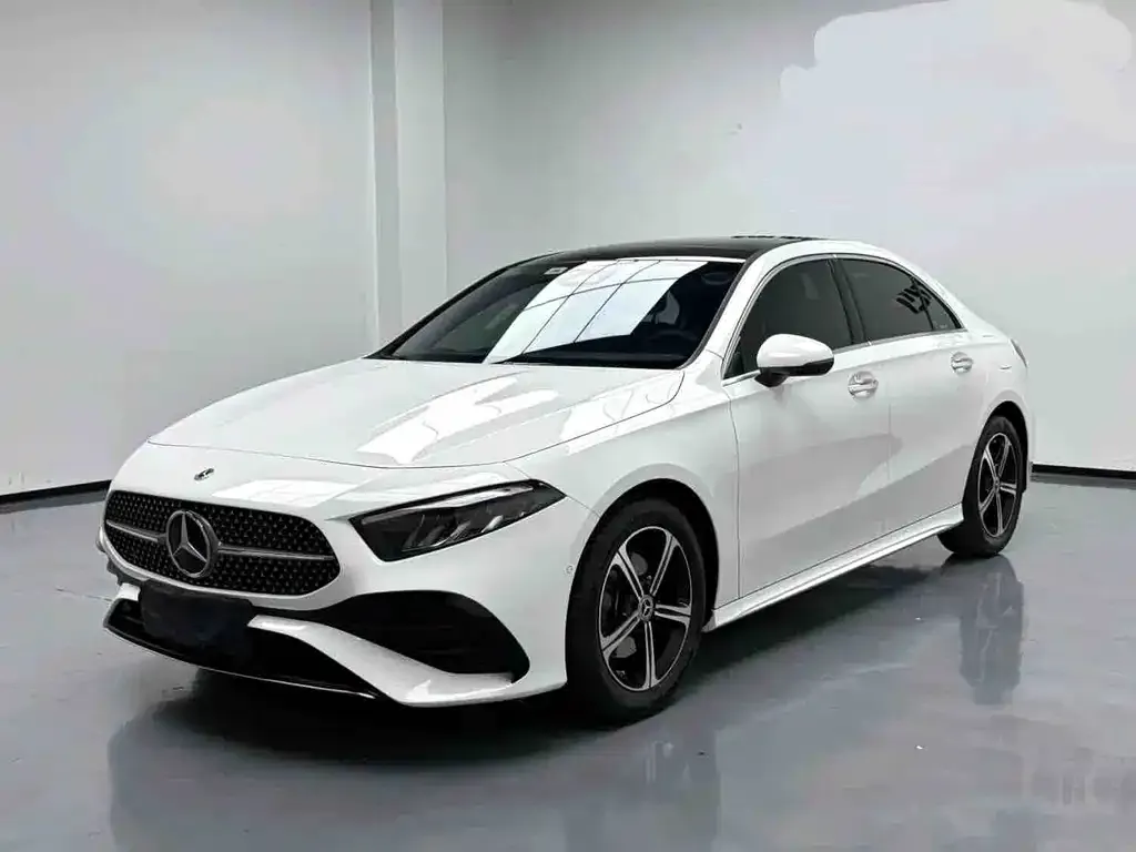 Mercedes-Benz A-Class — фото 1