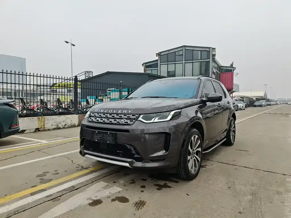 Land Rover Discovery Sport — фото 1