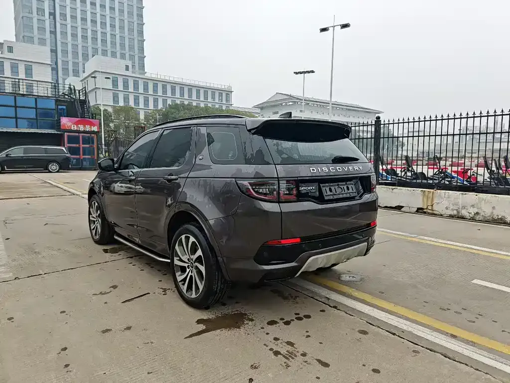 Land Rover Discovery Sport — фото 2