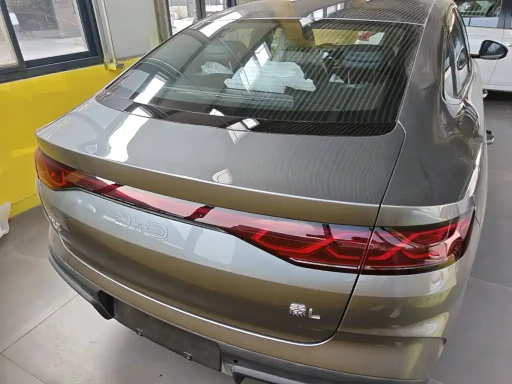 BYD Qin L — фото 4