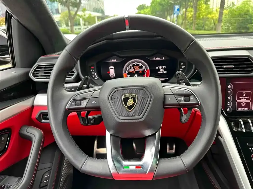 Lamborghini Urus 2021 из CN, фото 2