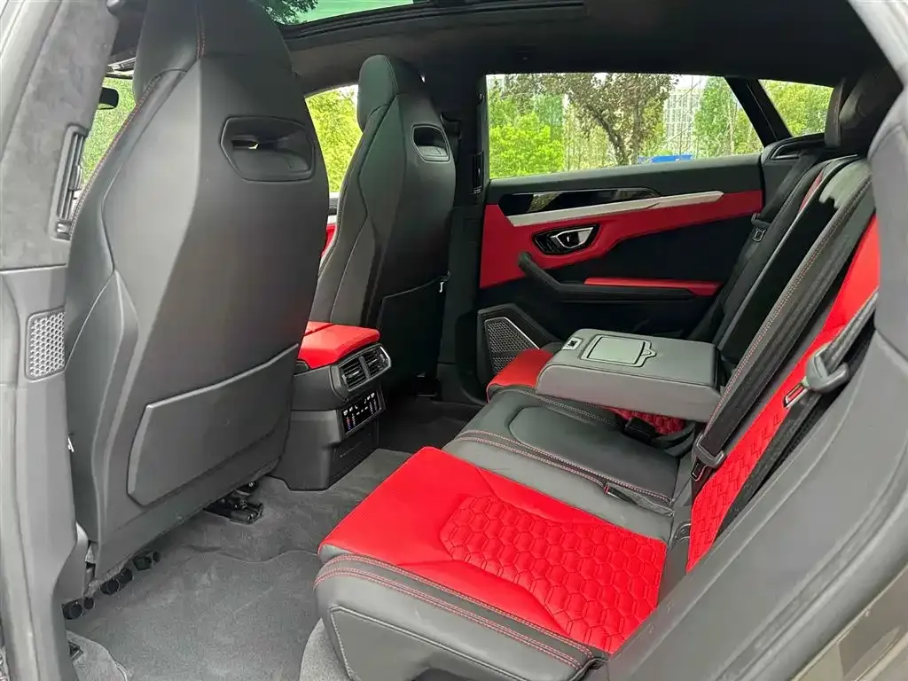 Lamborghini Urus 2021 из CN, фото 3