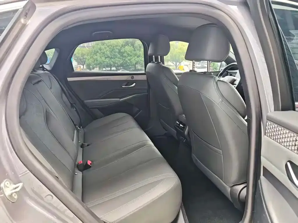 BYD Qin PLUS — фото 10