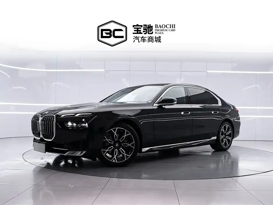 BMW 7 Series — фото 1