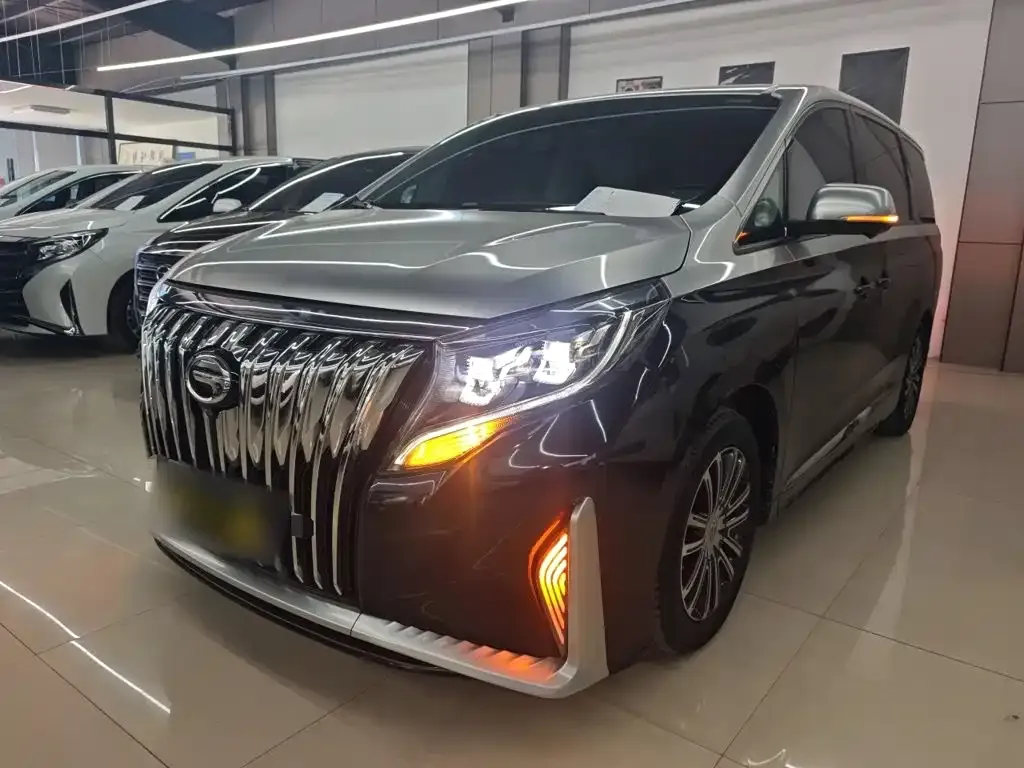 GAC Motor Trumpchi M8 — фото 1