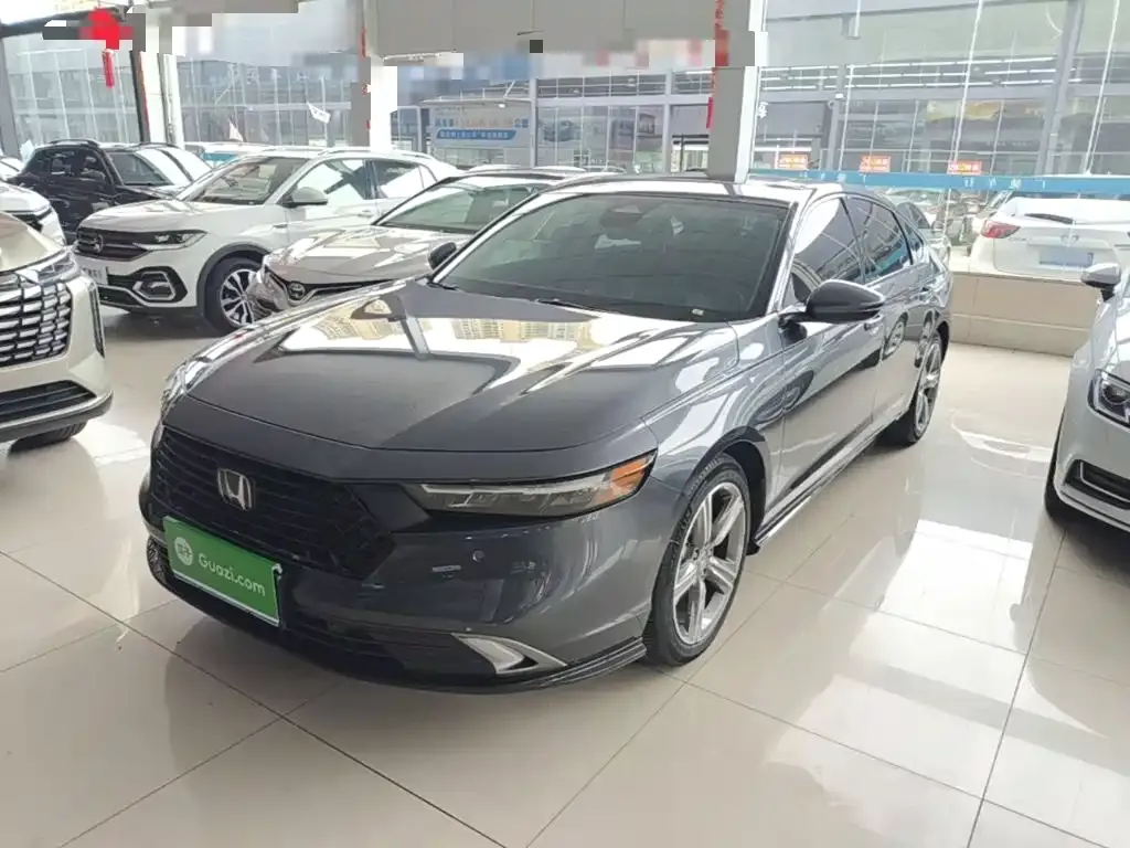 Honda Accord — фото 1