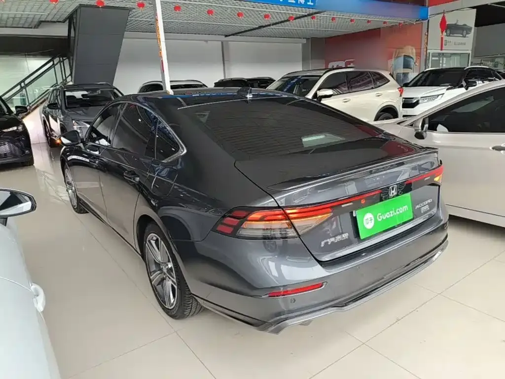 Honda Accord — фото 6