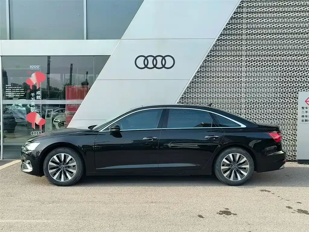Audi A6L — фото 9