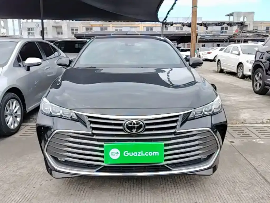 Toyota Avalon — фото 10