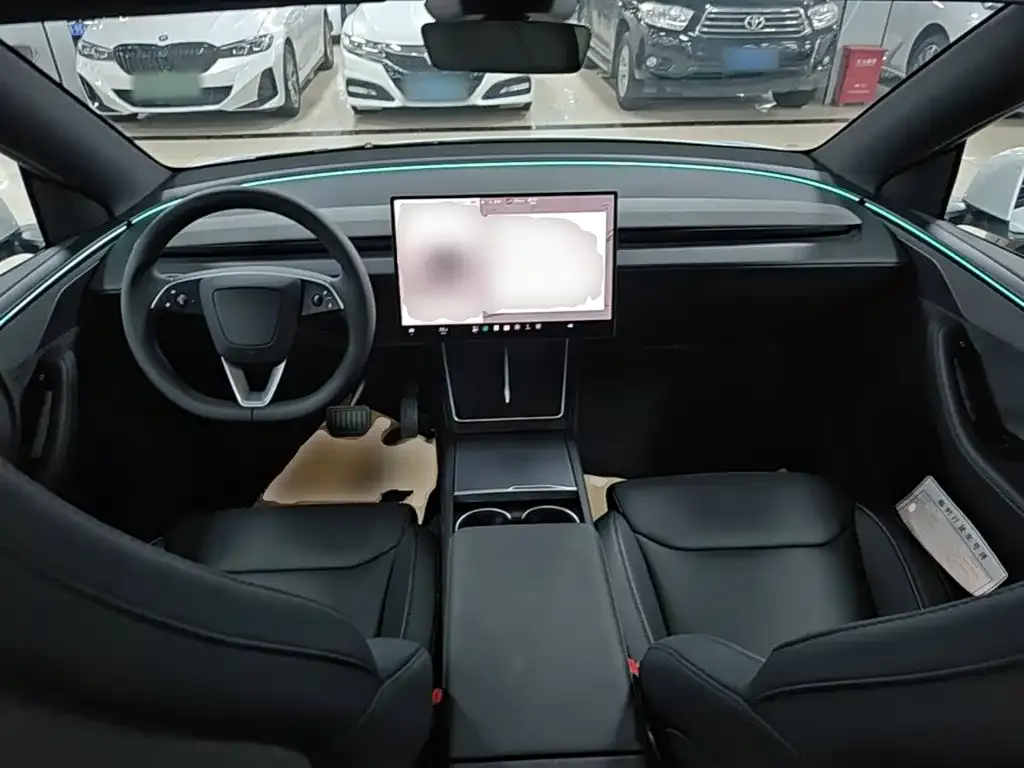 Tesla Model Y L — фото 3