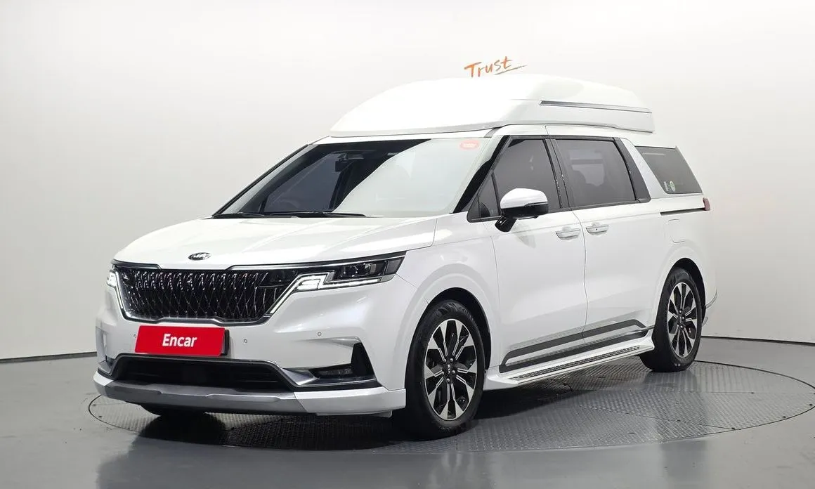 Kia Carnival — фото 1
