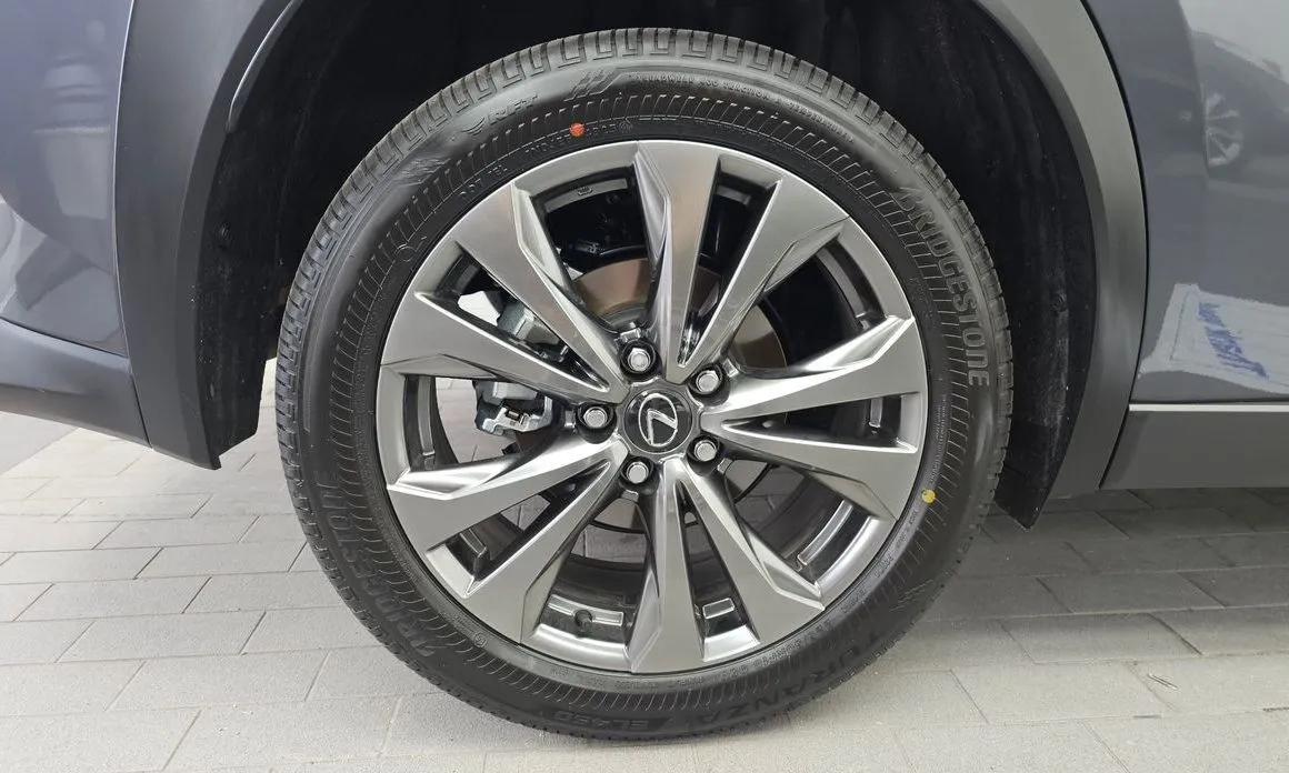 Lexus UX 2026 из KR, фото 5
