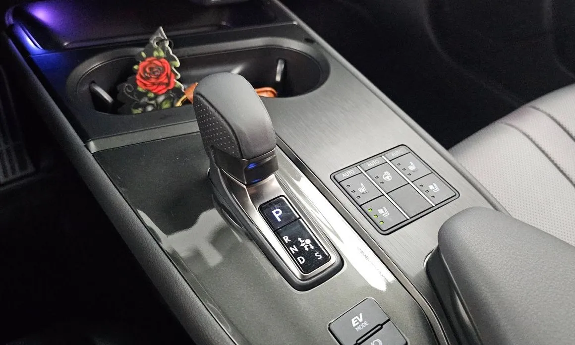 Lexus UX 2026 из KR, фото 9