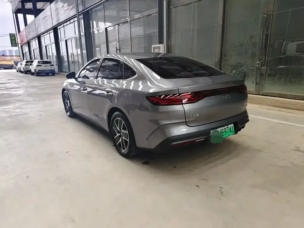 BYD Qin L — фото 9