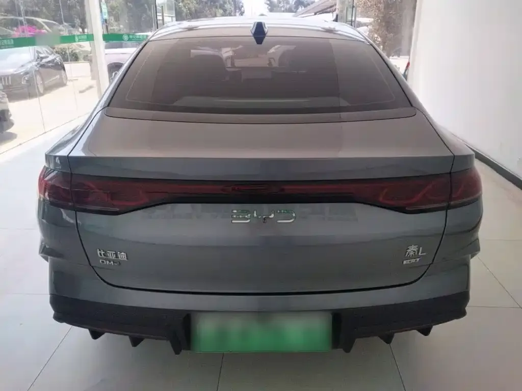 BYD Qin L — фото 7