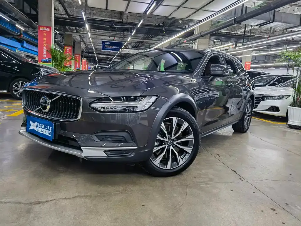 Volvo V90 — фото 1