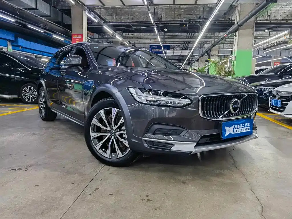 Volvo V90 — фото 10