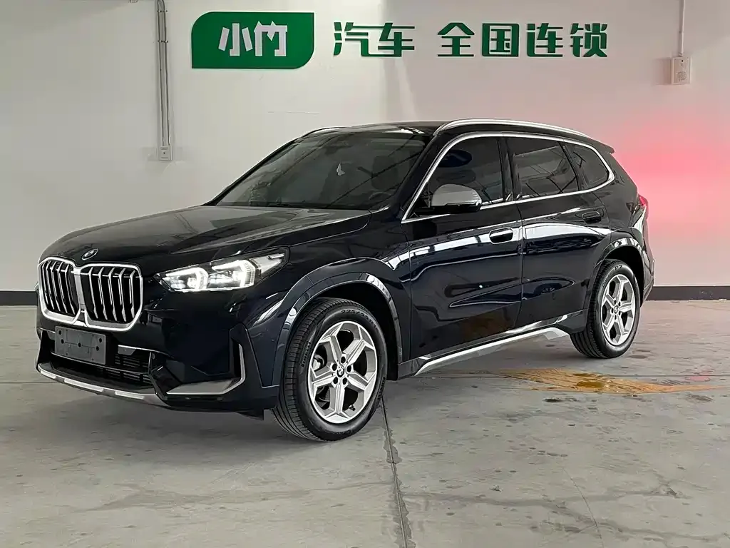 BMW X1 — фото 1