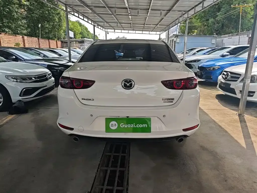 Mazda 3 Axela 2022 из CN, фото 3