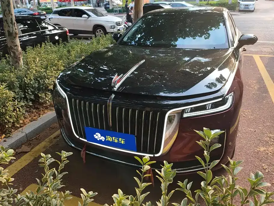 Hongqi H9 — фото 1