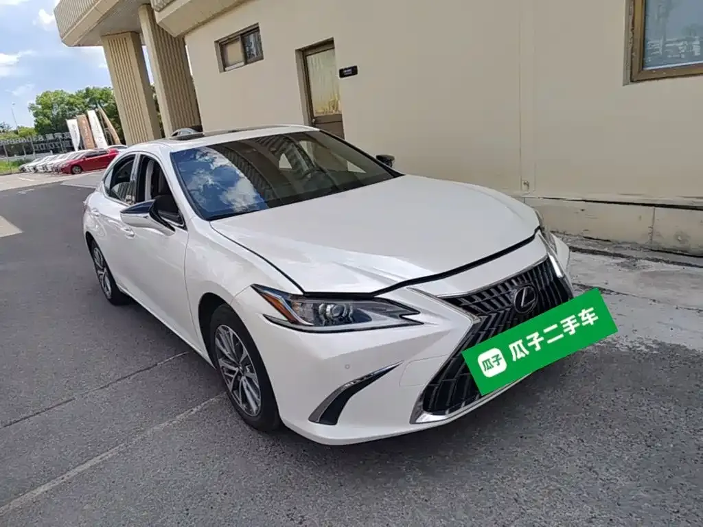 Lexus ES — фото 2