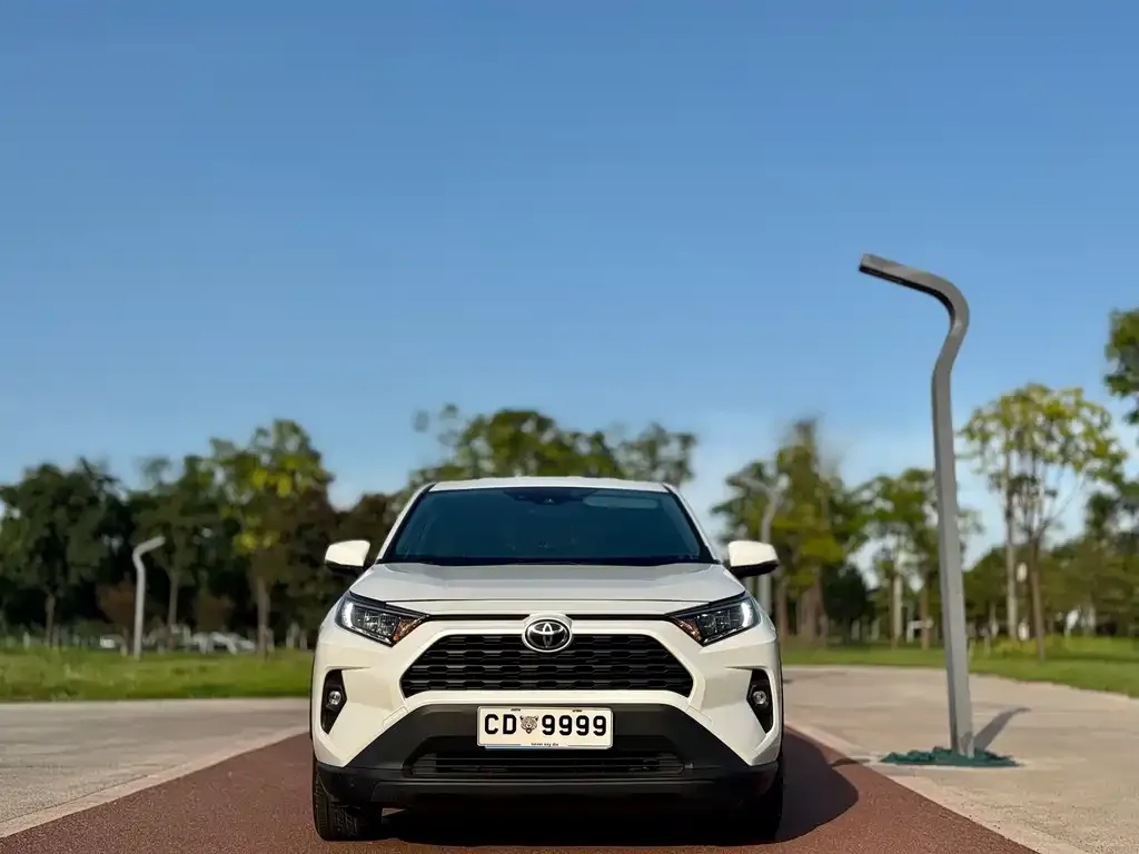 Toyota RAV4 2024 из CN, фото 7