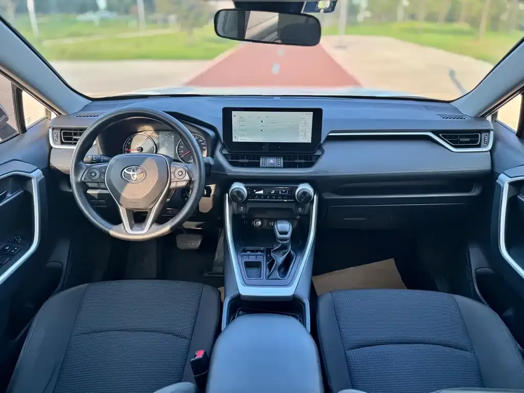 Toyota RAV4 2024 из CN, фото 10