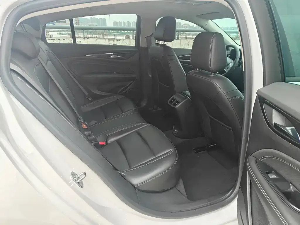 Buick Regal — фото 7