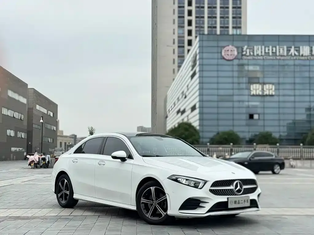 Mercedes-Benz A-Class — фото 7