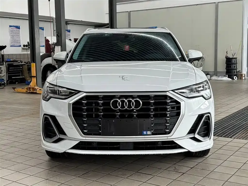 Audi Q3 — фото 8
