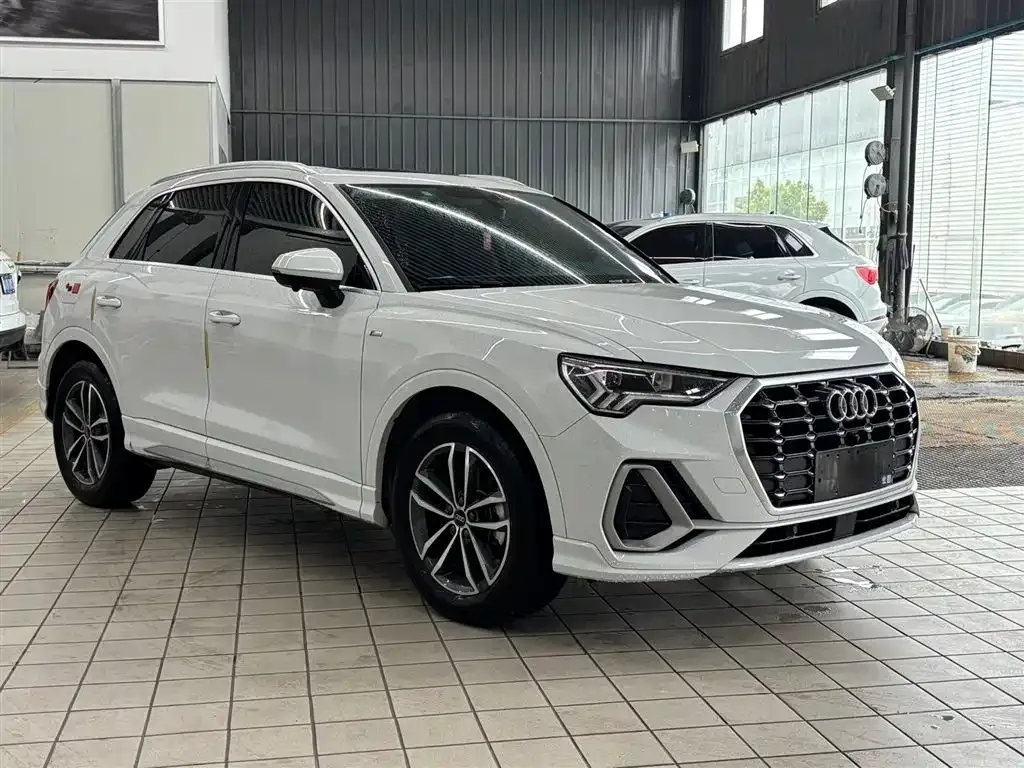 Audi Q3 — фото 7