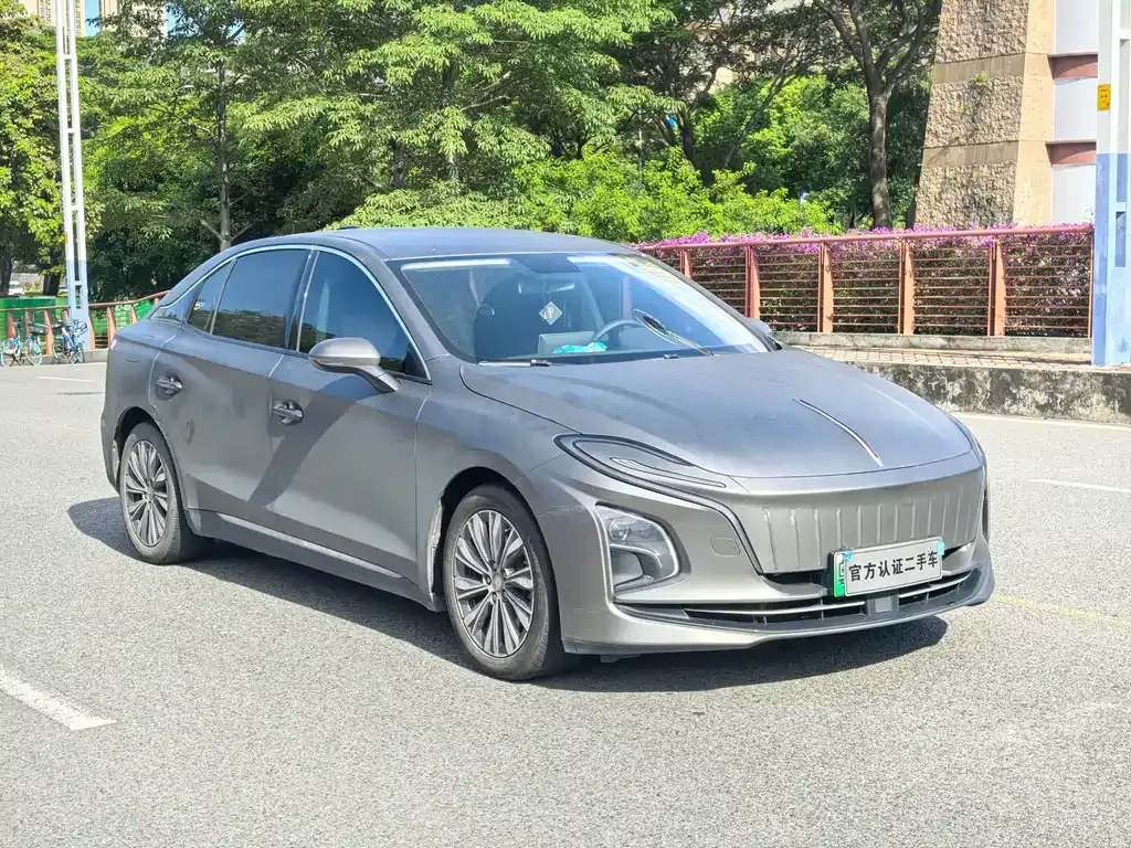Hongqi E-QM5 — фото 10