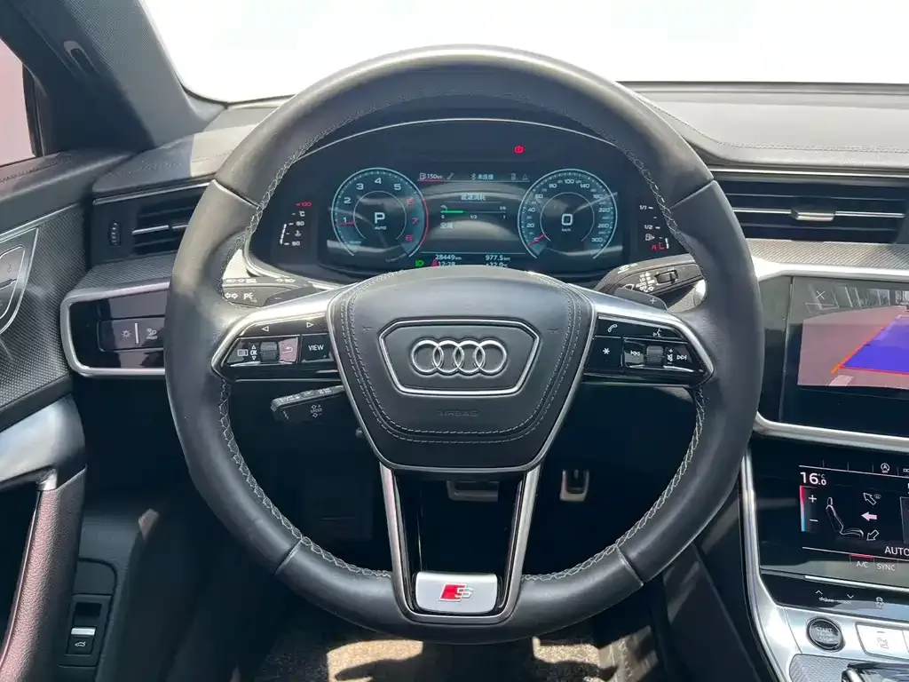 Audi A6L — фото 2