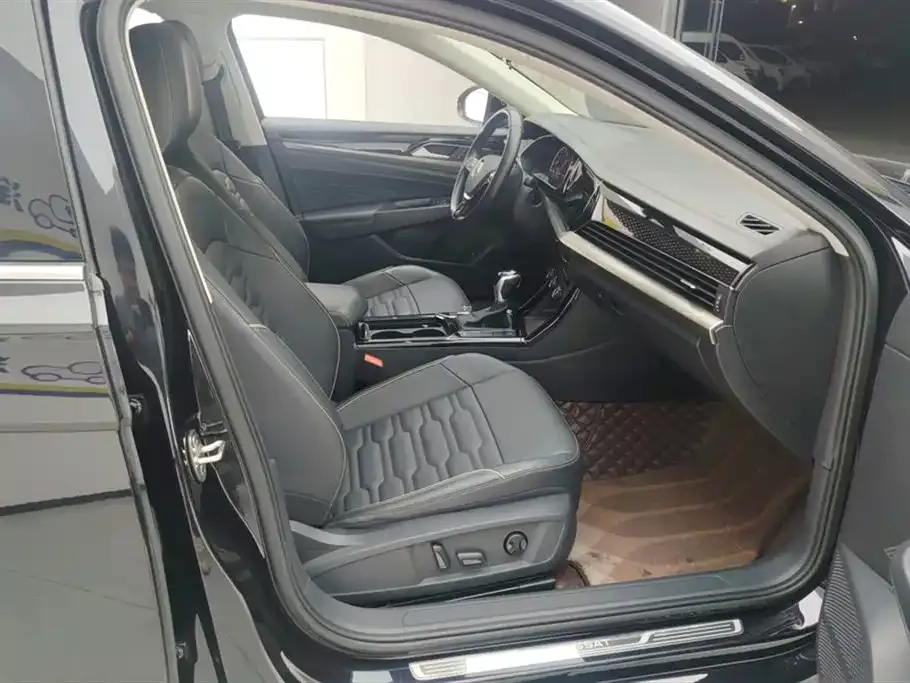 Volkswagen Passat — фото 5