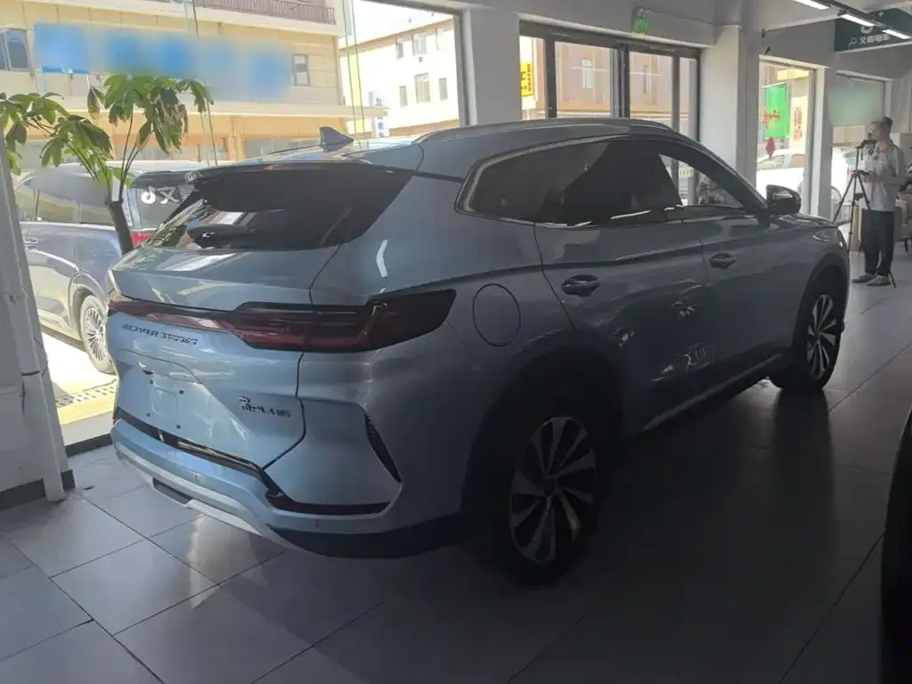 BYD PLUS New Energy — фото 9