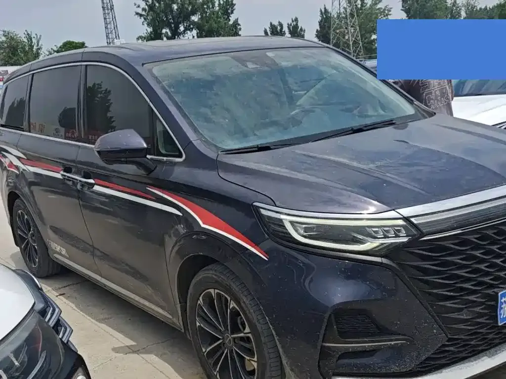 Roewe iMAX8 — фото 7