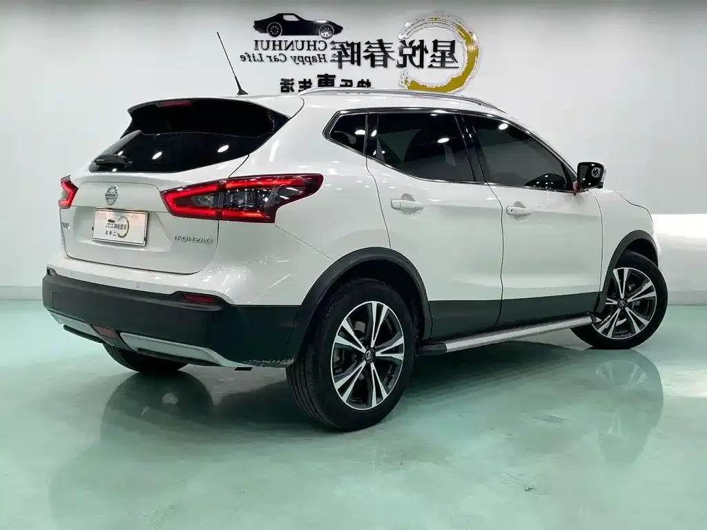 Nissan Qashqai — фото 4