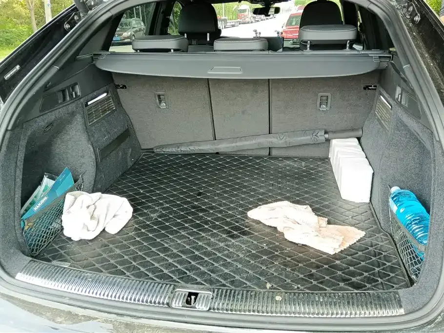 Audi Q5L Sportback — фото 6
