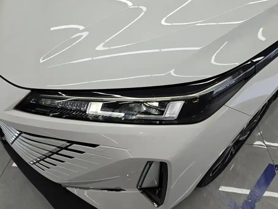 Changan Eado — фото 10